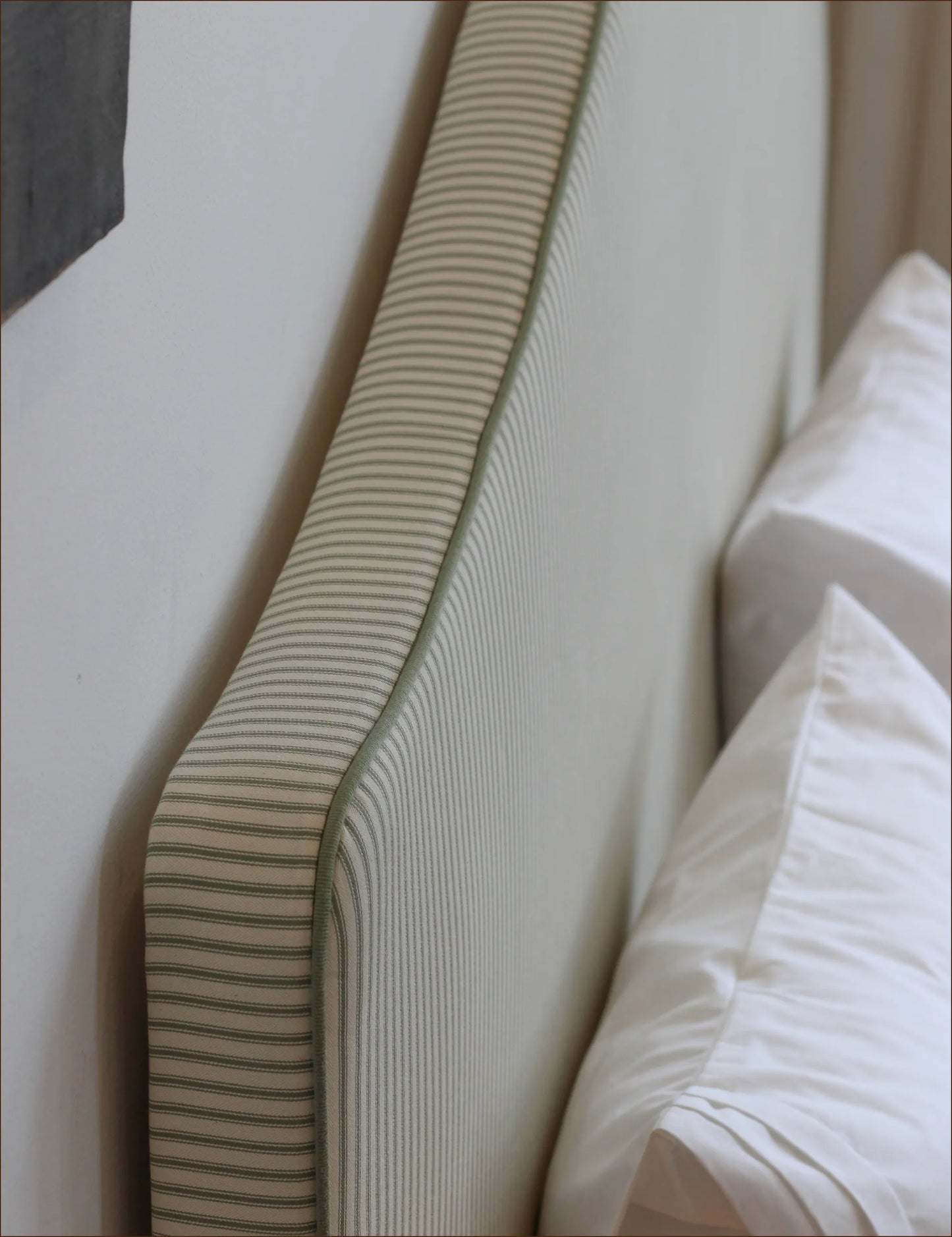 Sänggavel i Ian Mankin stripe