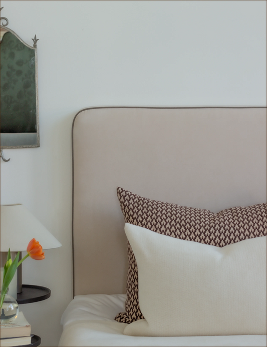 Sänggavel Österlen i beige från Linwood