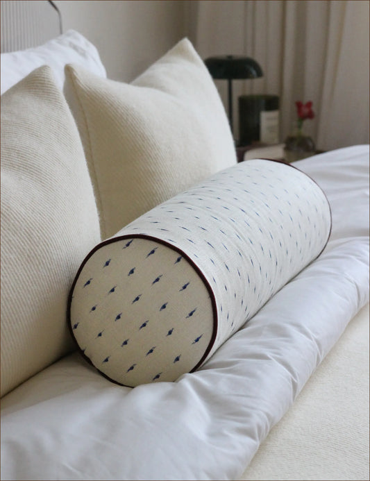 Bolsterkudde i Drop Linen Ink (Helene Blanche)