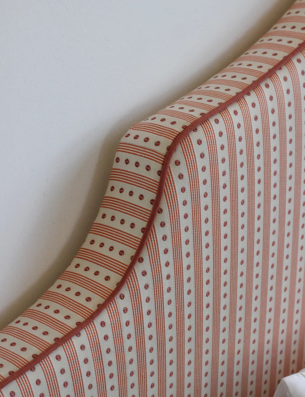 Sänggavel i Domino från Manuel Canovas 184 cm