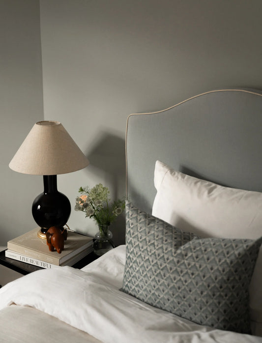Sänggavel Mayfair i Kirkby Design Abyss 94 cm